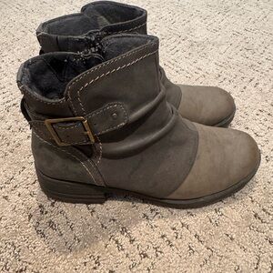 Gray Ankle Boots with Buckle